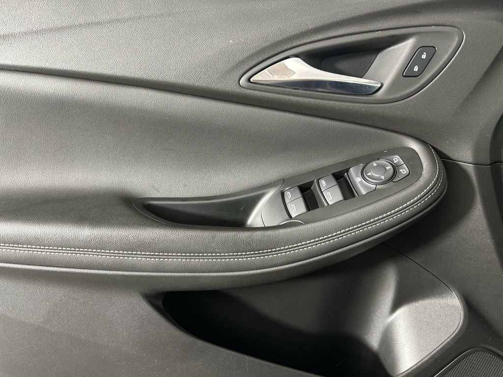 Certified 2023 Buick Encore GX Select image 23