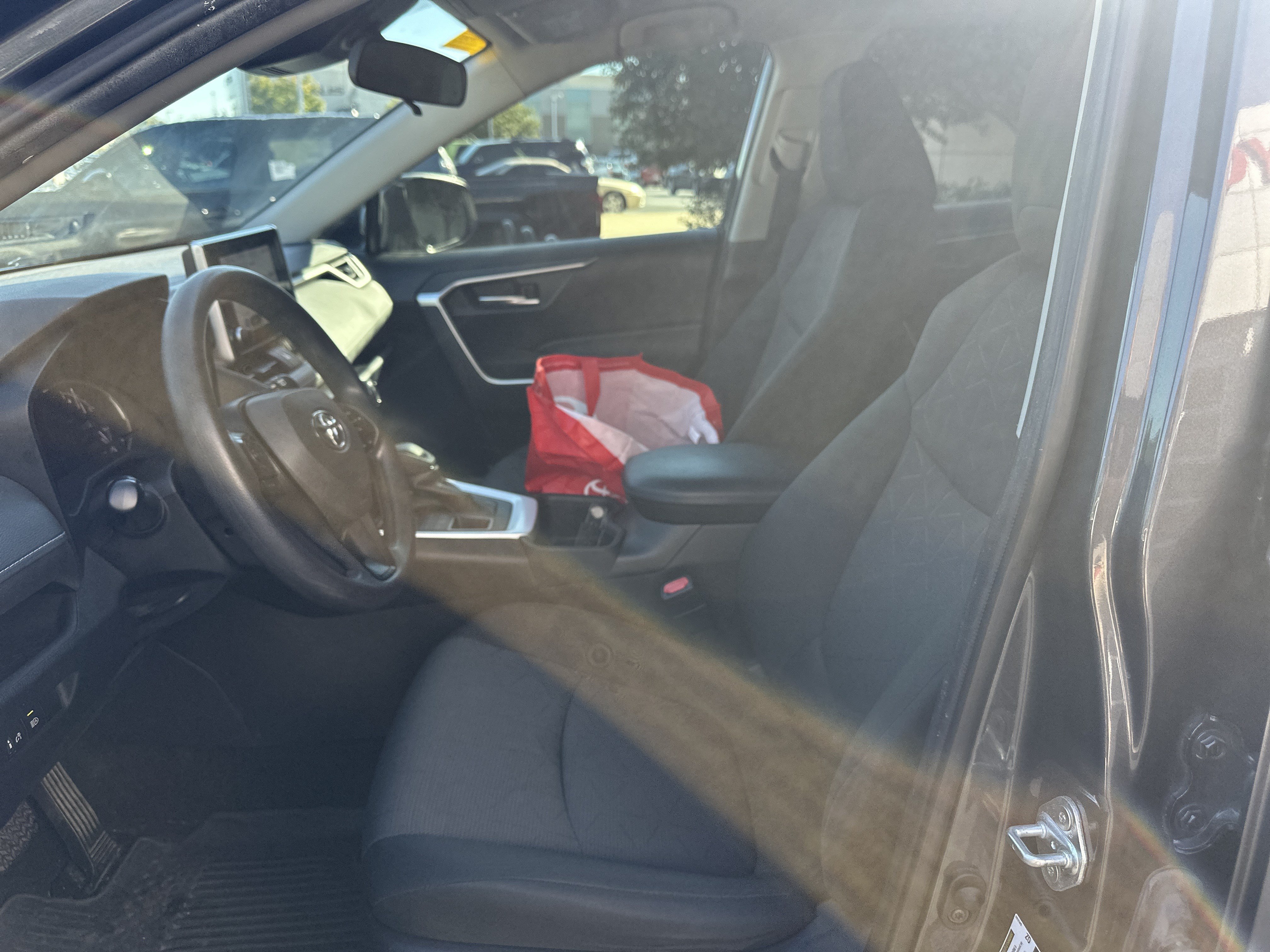 Used 2024 Toyota RAV4 XLE AWD/4WD image 11
