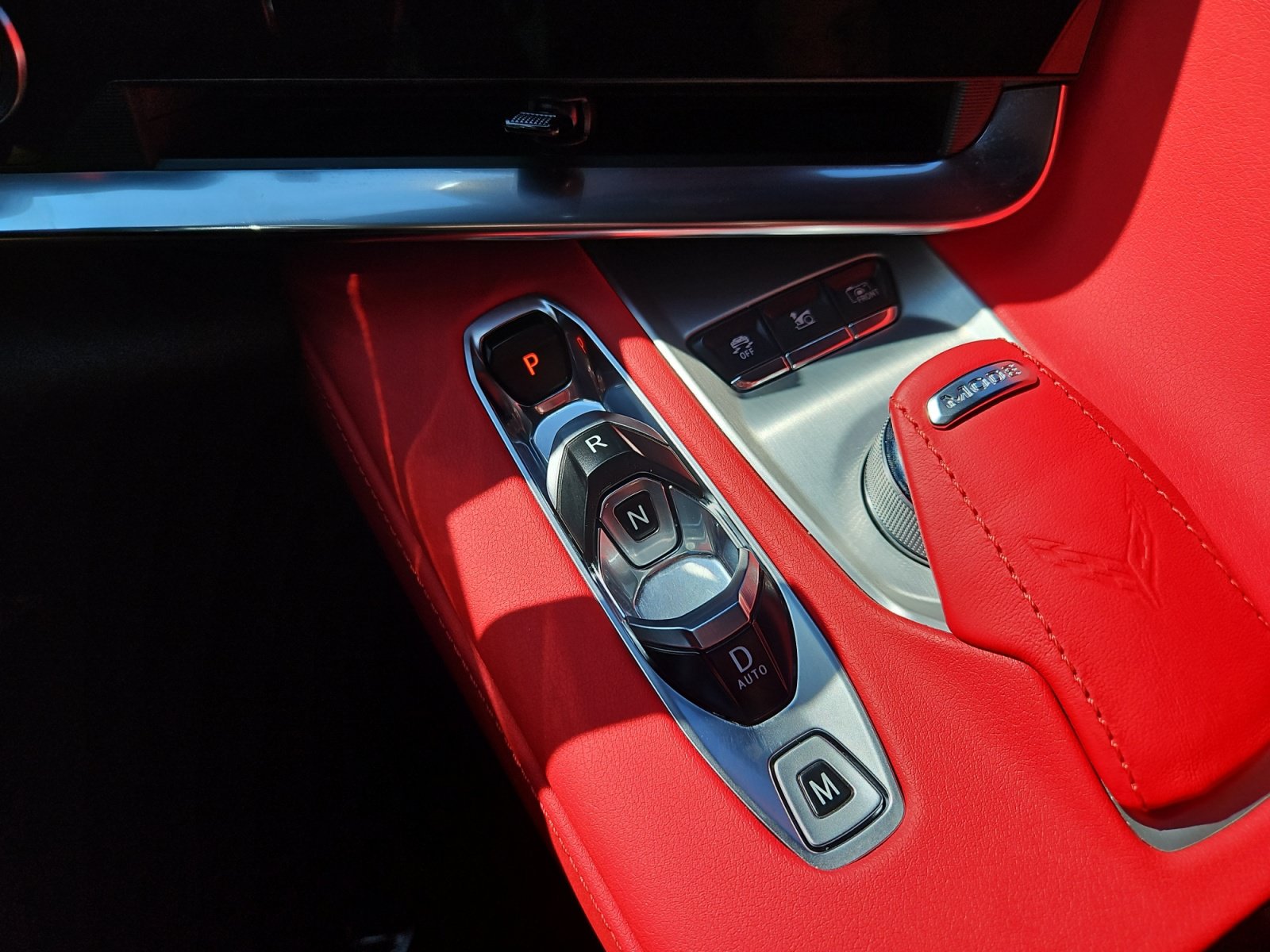 Used 2024 Chevrolet Corvette Stingray Preferred Cpe w/ Z51 Performance Package RWD image 22