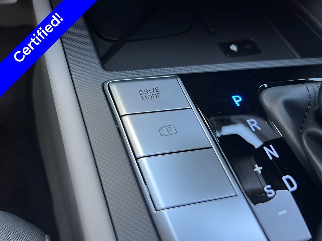 Used 2025 Hyundai Elantra Sport FWD image 17