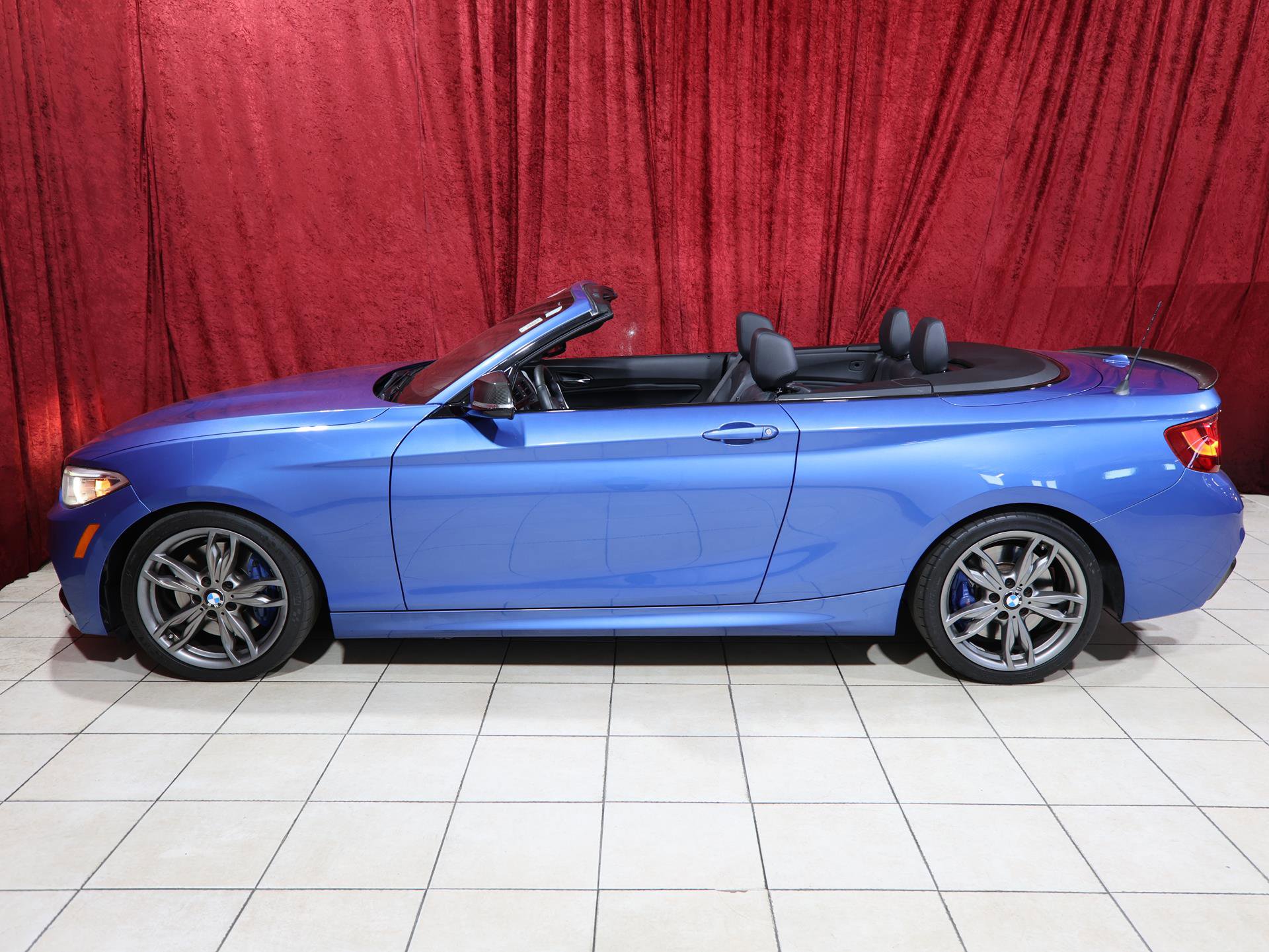 Used 2015 BMW M235i Convertible image 5