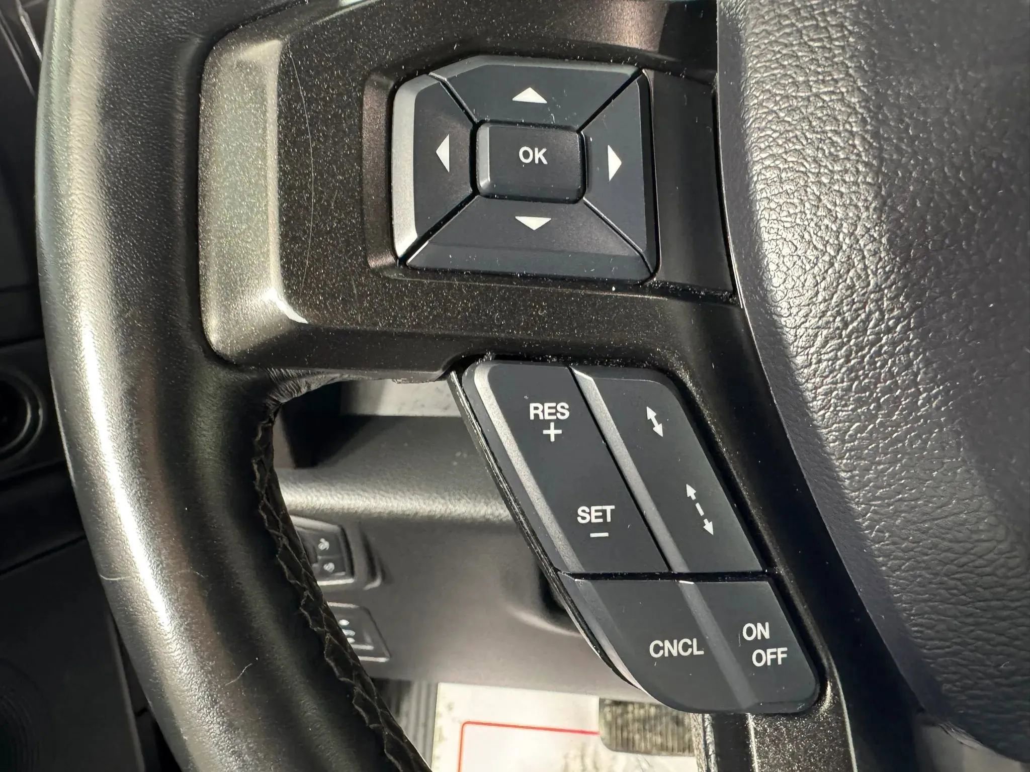 Used 2020 Ford Expedition Limited w/ Equipment Group 301A image 15