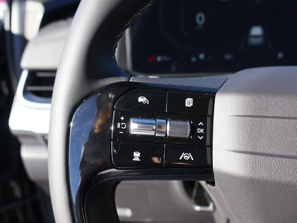 New 2027 Kia Carnival SX FWD image 22