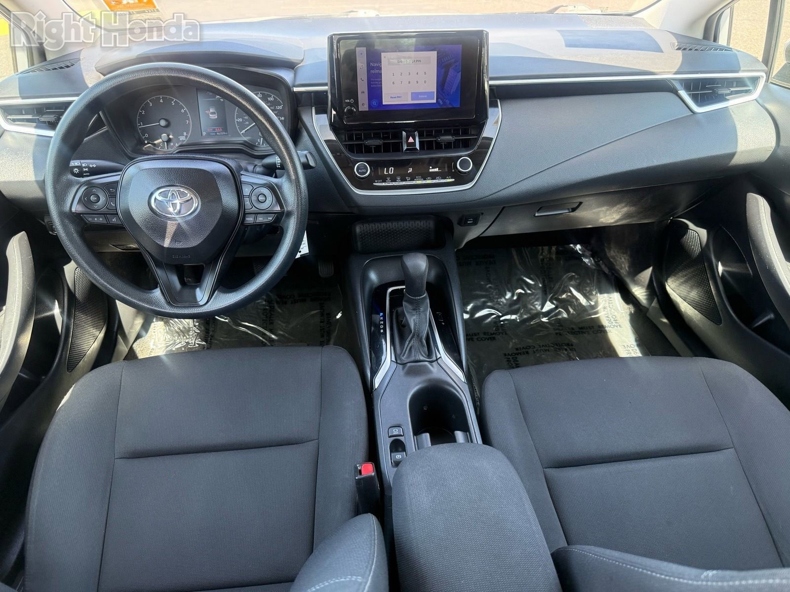 Used 2024 Toyota Corolla LE FWD image 27