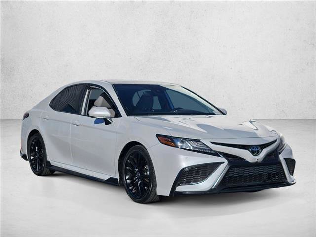Used 2021 Toyota Camry XSE w/ Navigation Package FWD image 3