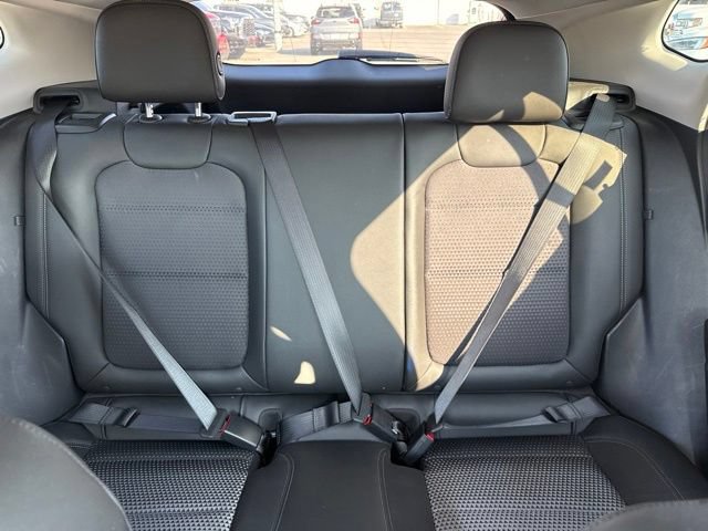Used 2025 Chevrolet Trax LT w/ LT Convenience Package FWD image 19