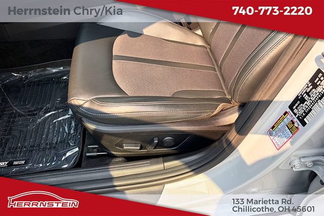 Used 2023 Kia K5 GT-Line w/ GT-Line Premium Package FWD image 10