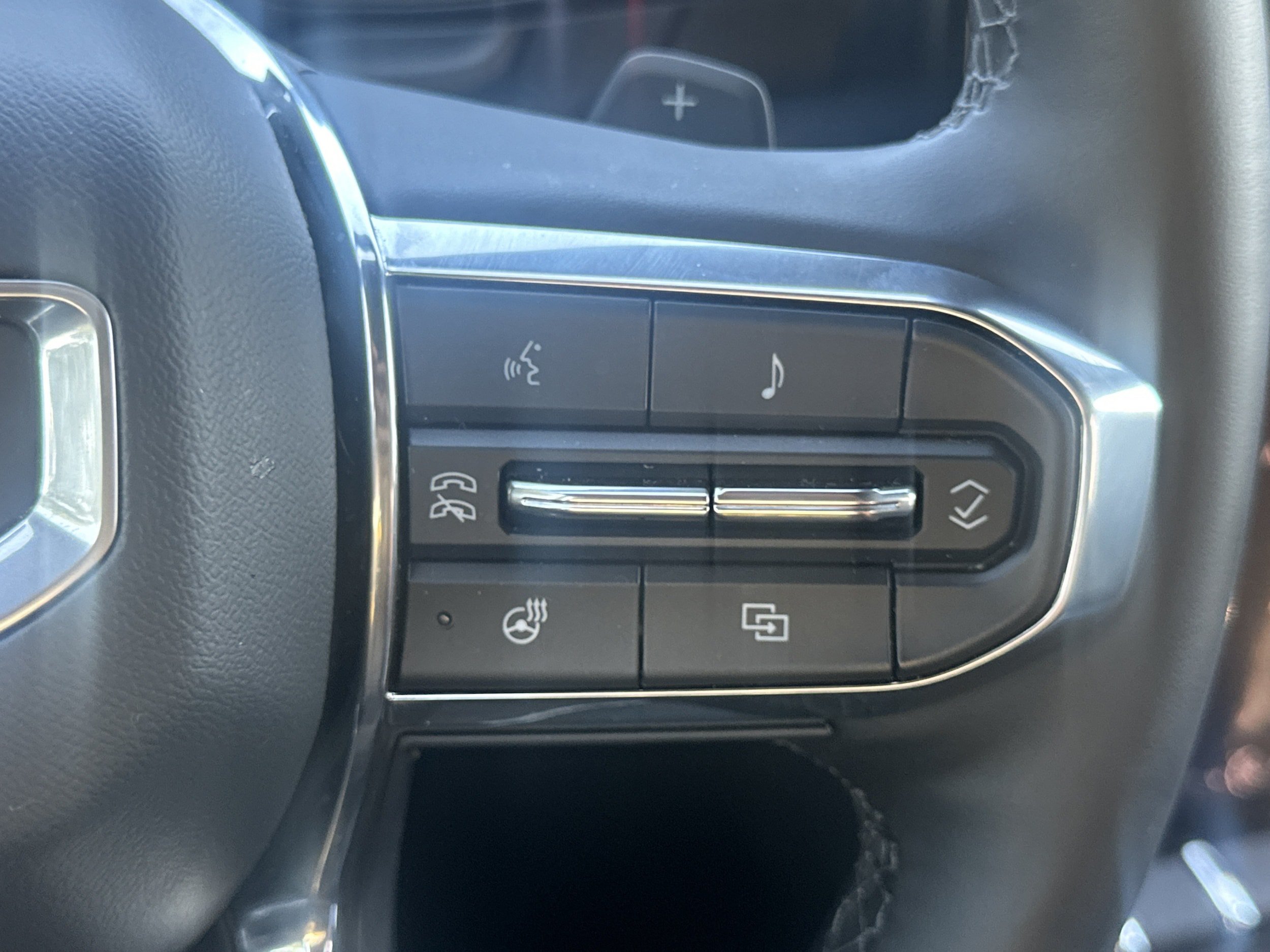 Used 2026 GMC Terrain Elevation w/ Technology Package II AWD/4WD image 25