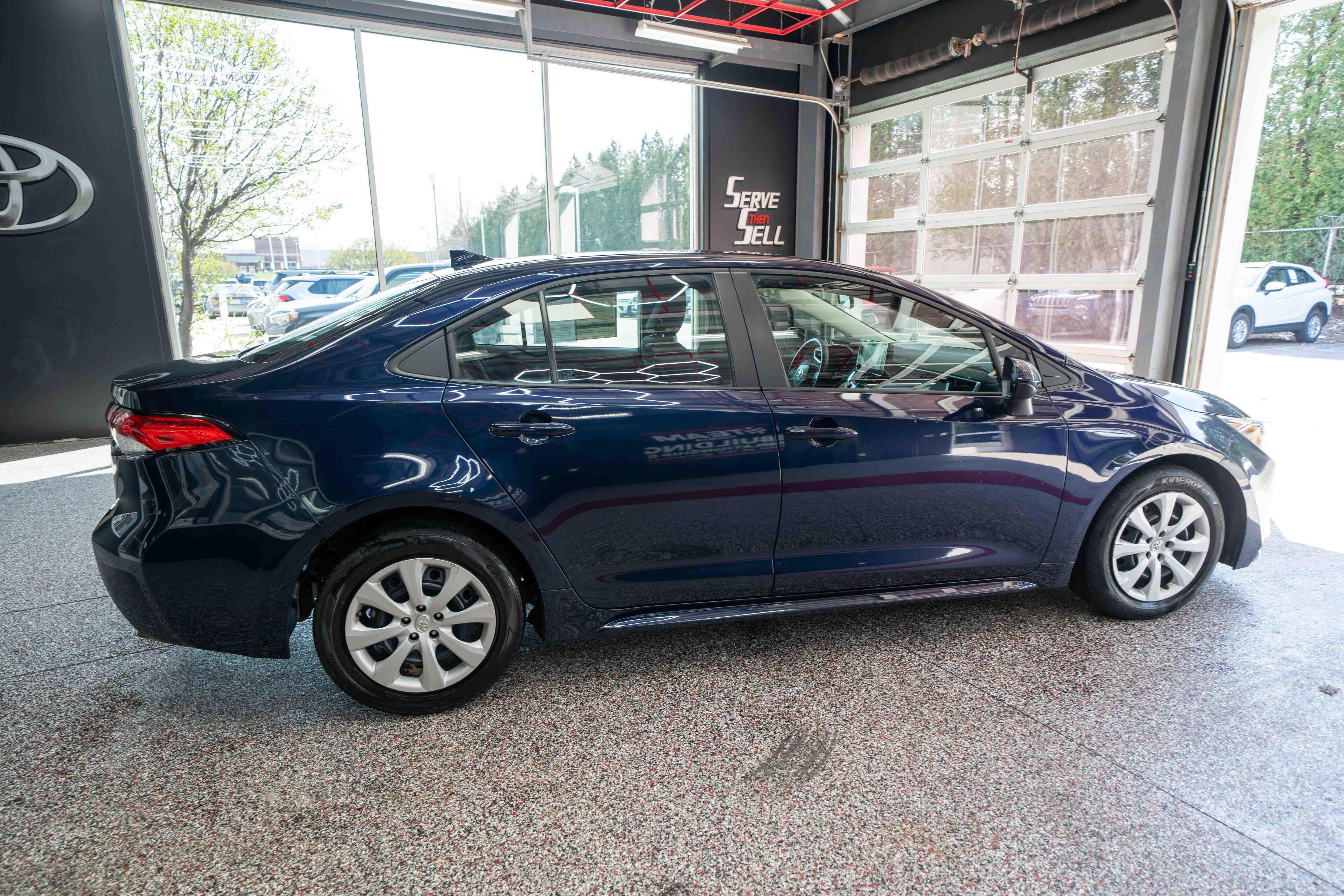 Used 2024 Toyota Corolla LE image 4