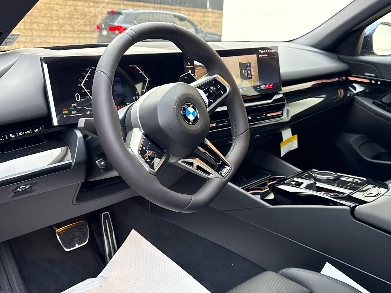 Used 2026 BMW 530i xDrive w/ M Sport Package AWD/4WD image 9