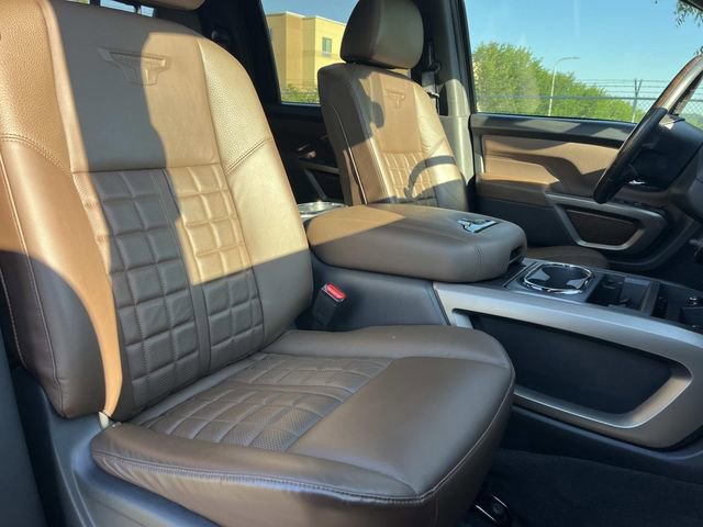 Used 2021 Nissan Titan Platinum Reserve w/ Moonroof Package AWD/4WD image 31