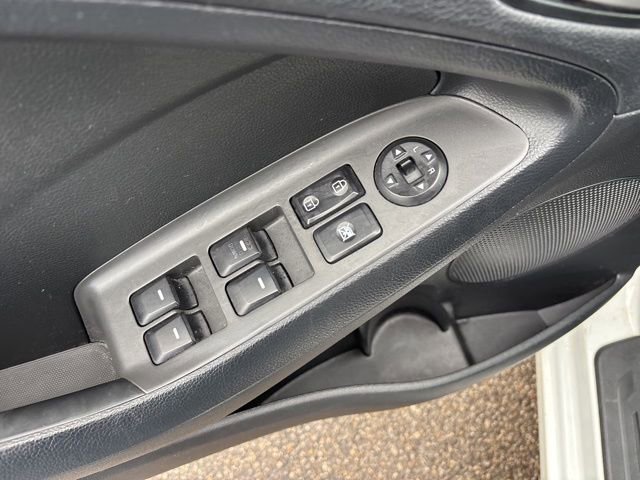 Used 2017 Kia Forte LX FWD image 13