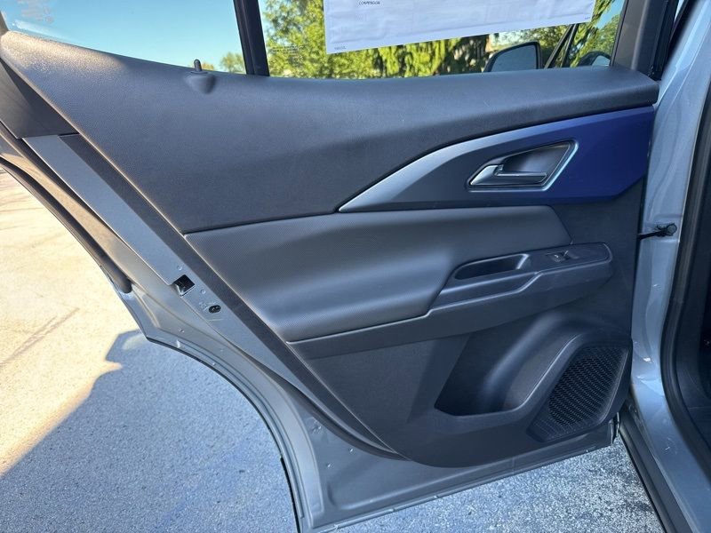 New 2026 Chevrolet Equinox EV LT w/ Convenience Package II FWD image 34