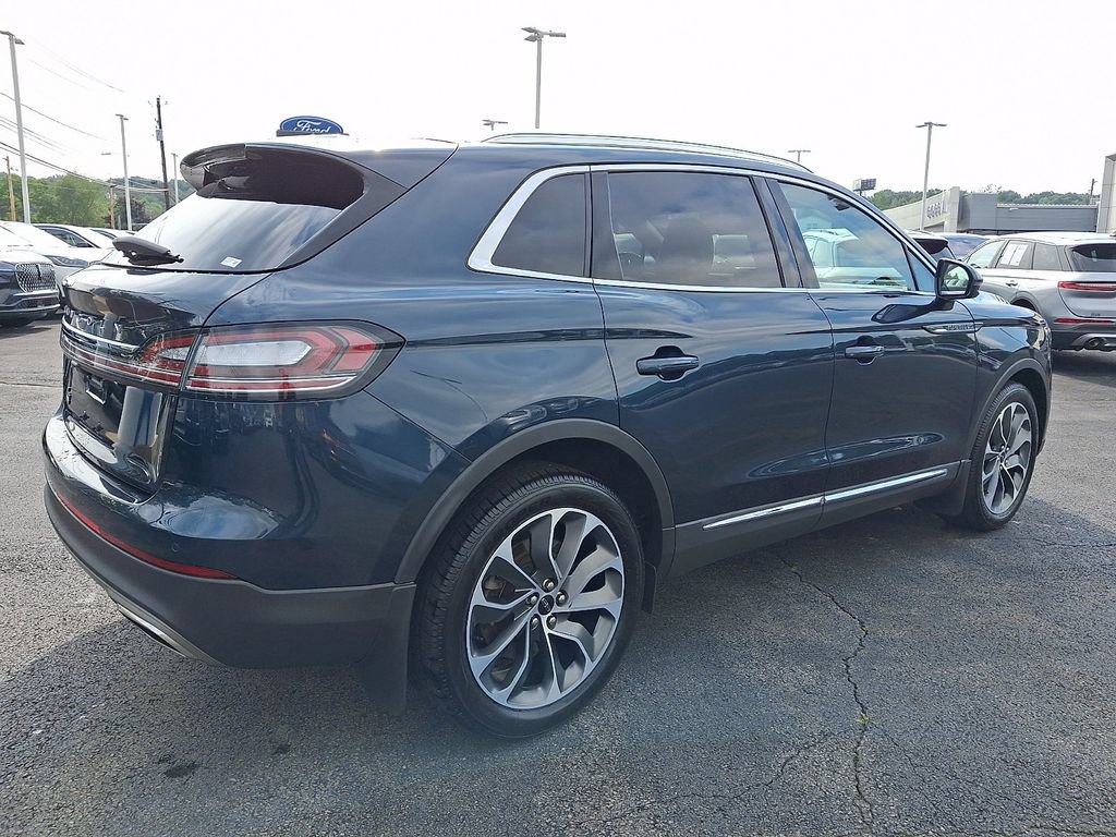 Certified 2023 Lincoln Nautilus Reserve AWD/4WD image 4