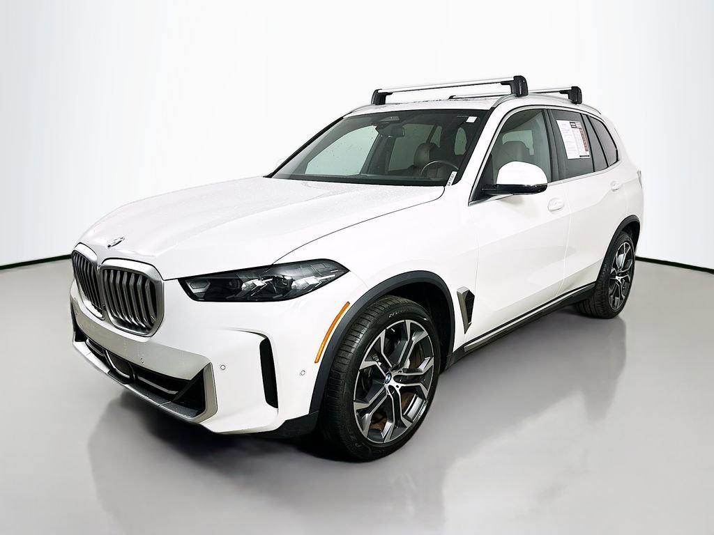 Used 2024 BMW X5 xDrive40i w/ Parking Assistance Package image 3