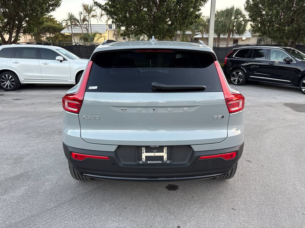 New 2026 Volvo XC40 B5 Plus w/ Protection Package Premier AWD/4WD image 6