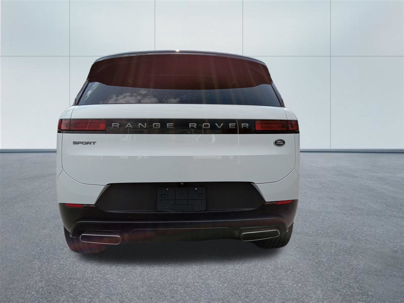 Used 2023 Land Rover Range Rover Sport SE AWD/4WD image 4