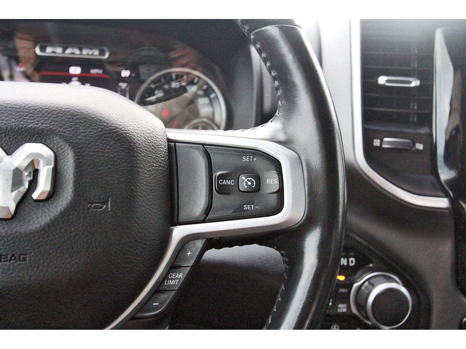 Used 2022 RAM 1500 Lone Star AWD/4WD image 25