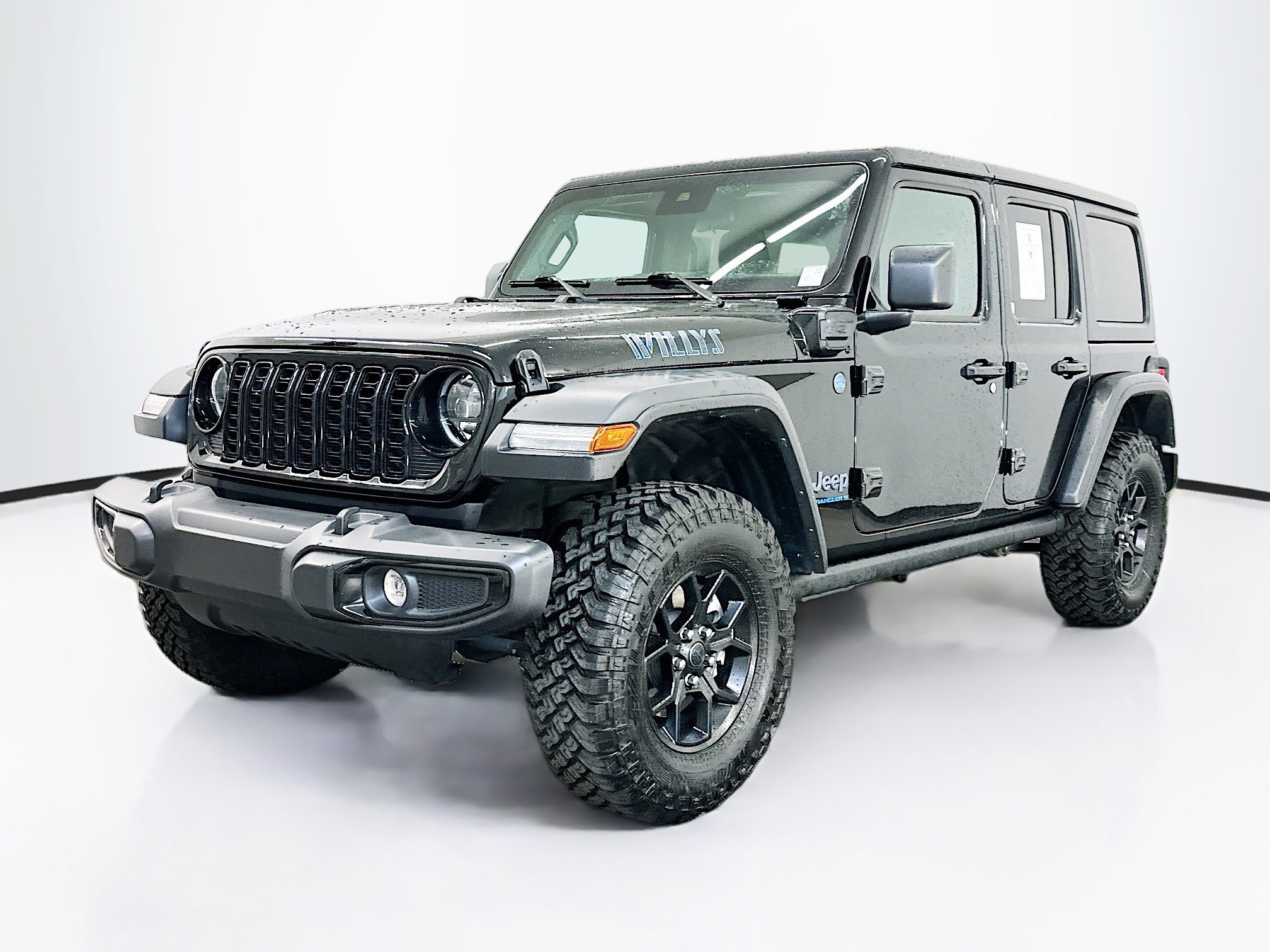 Used 2025 Jeep Wrangler Willys image 3