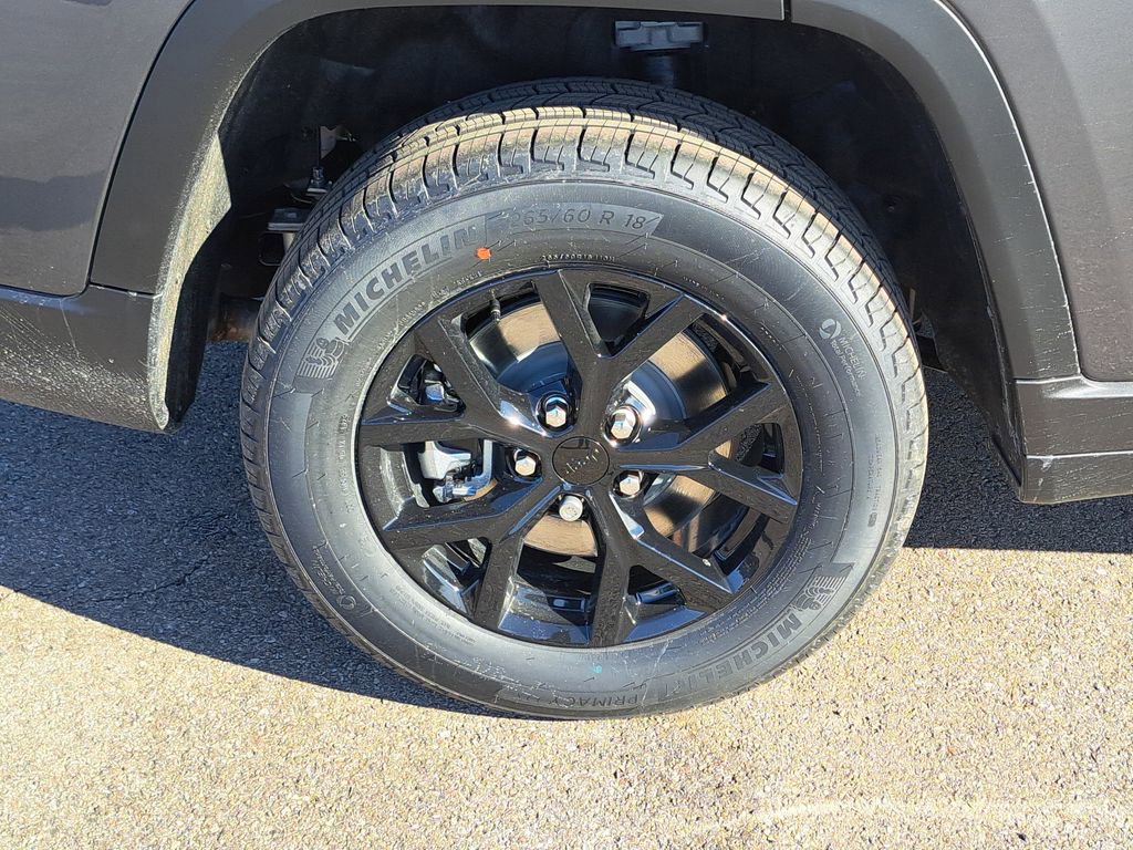 New 2026 Jeep Grand Cherokee L Laredo image 6