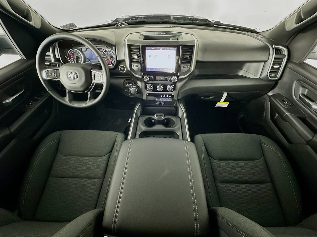New 2026 RAM 1500 Express AWD/4WD image 9