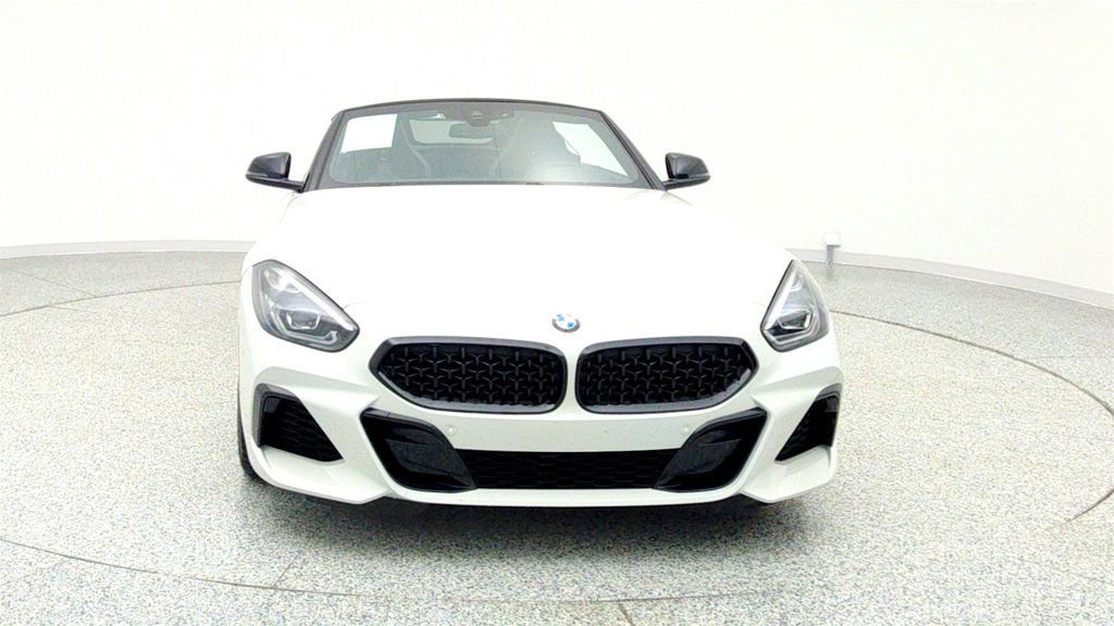 Used 2022 BMW Z4 sDrive30i w/ Dynamic Handling Package image 2