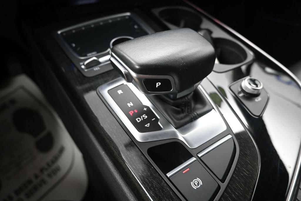 Used 2019 Audi Q7 3.0T Prestige w/ Prestige Package AWD/4WD image 24