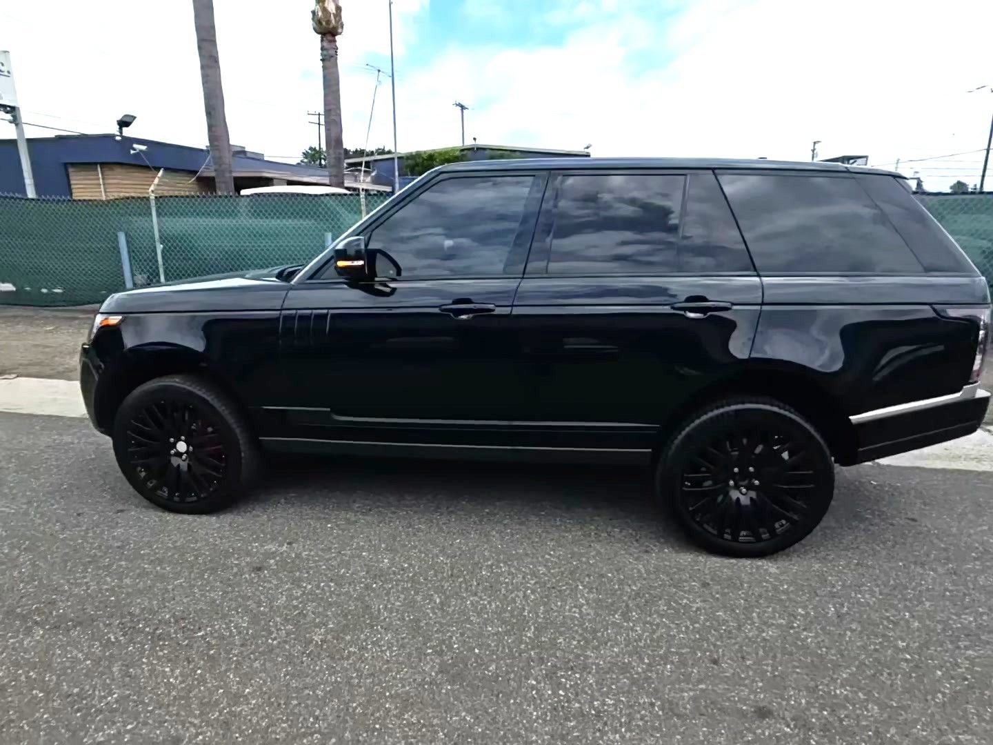 Used 2016 Land Rover Range Rover HSE AWD/4WD image 3