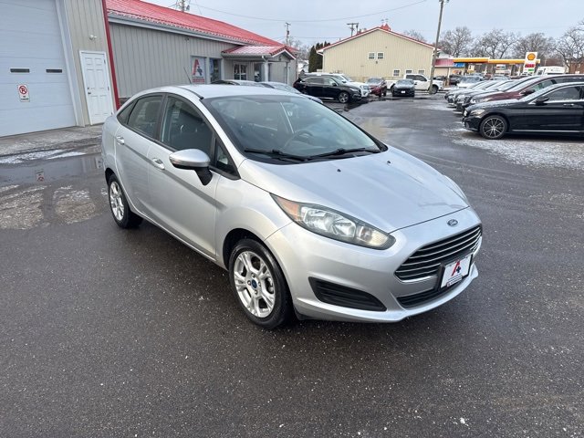Used 2016 Ford Fiesta SE w/ Cold Weather Package image 2