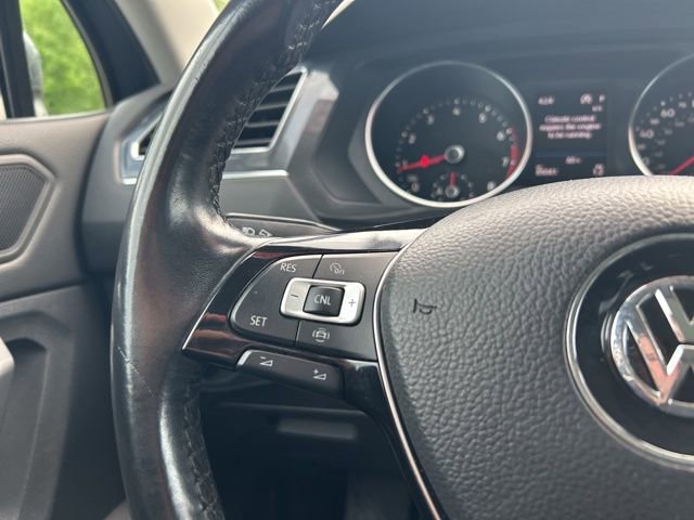 Used 2019 Volkswagen Tiguan SE w/ Panoramic Sunroof Package FWD image 20