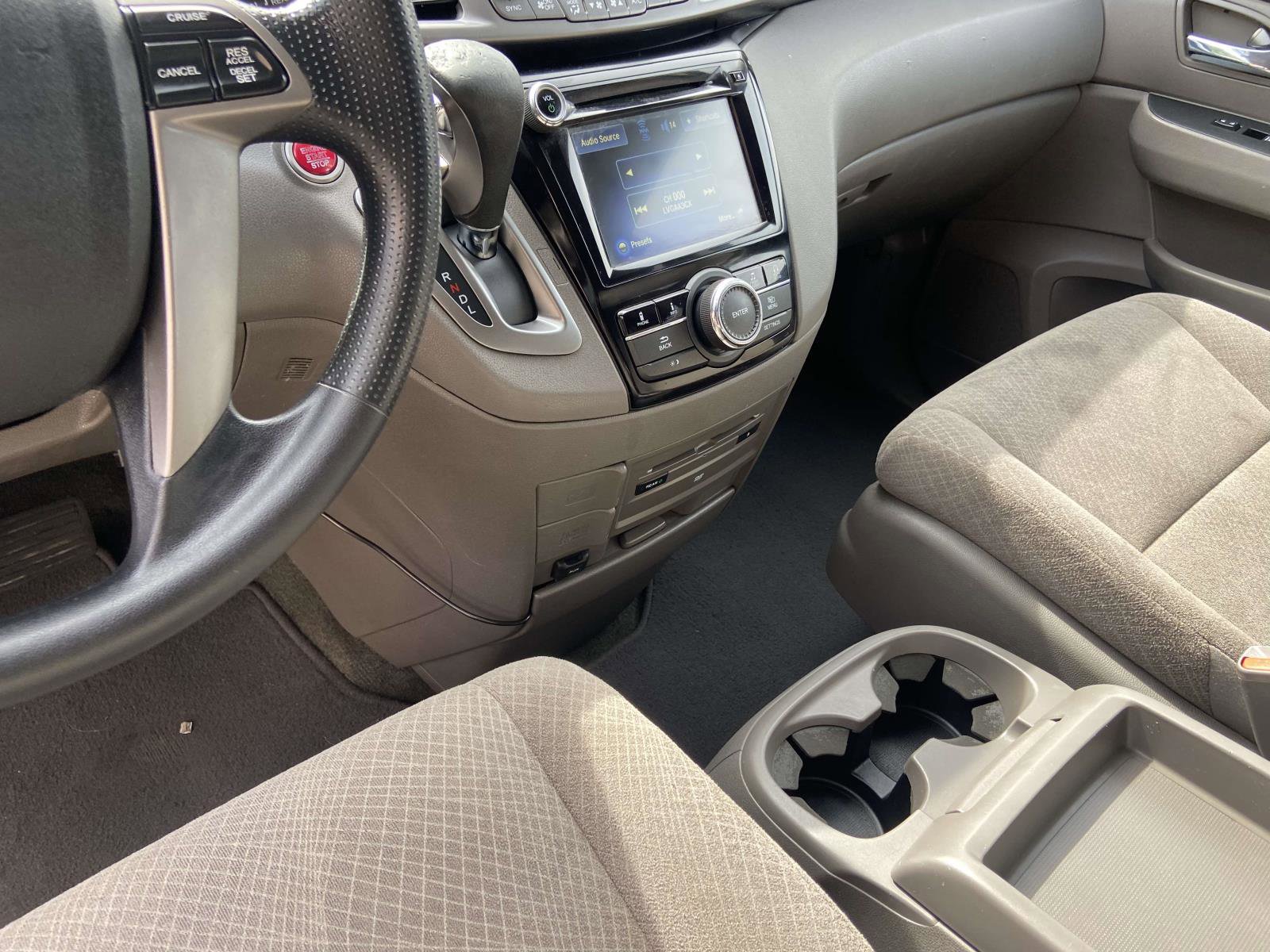 Used 2016 Honda Odyssey SE image 14