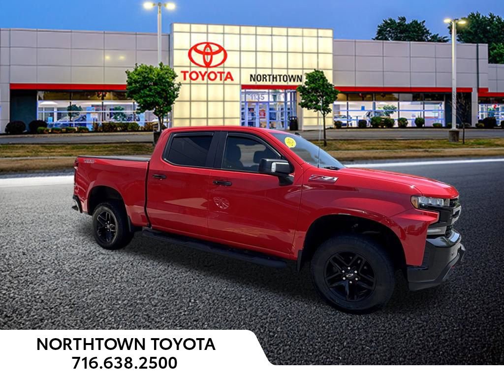 Used 2021 Chevrolet Silverado 1500 LT Trail Boss w/ Convenience Package II AWD/4WD image 2