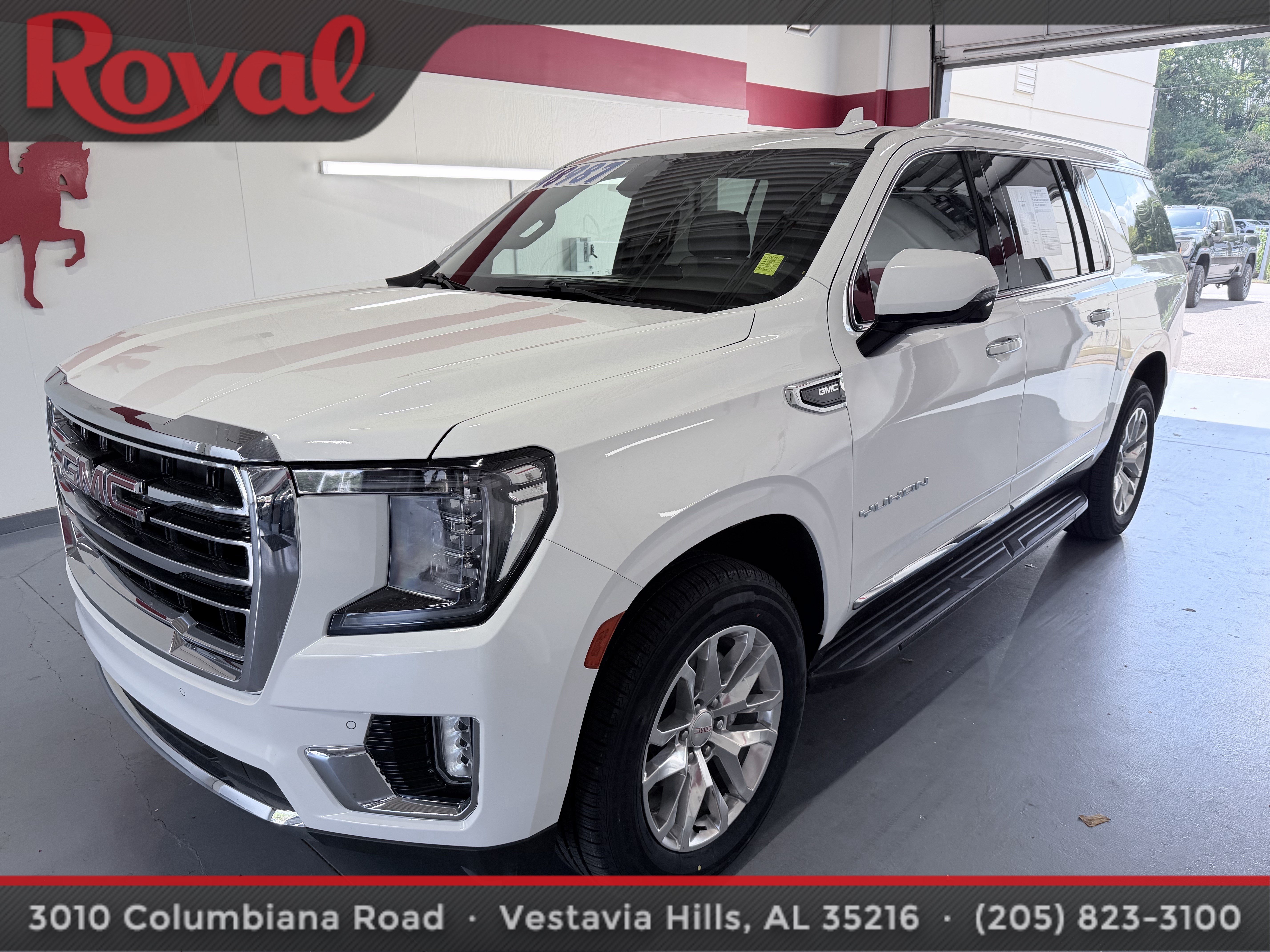 Used 2024 GMC Yukon XL SLT w/ SLT Luxury Package