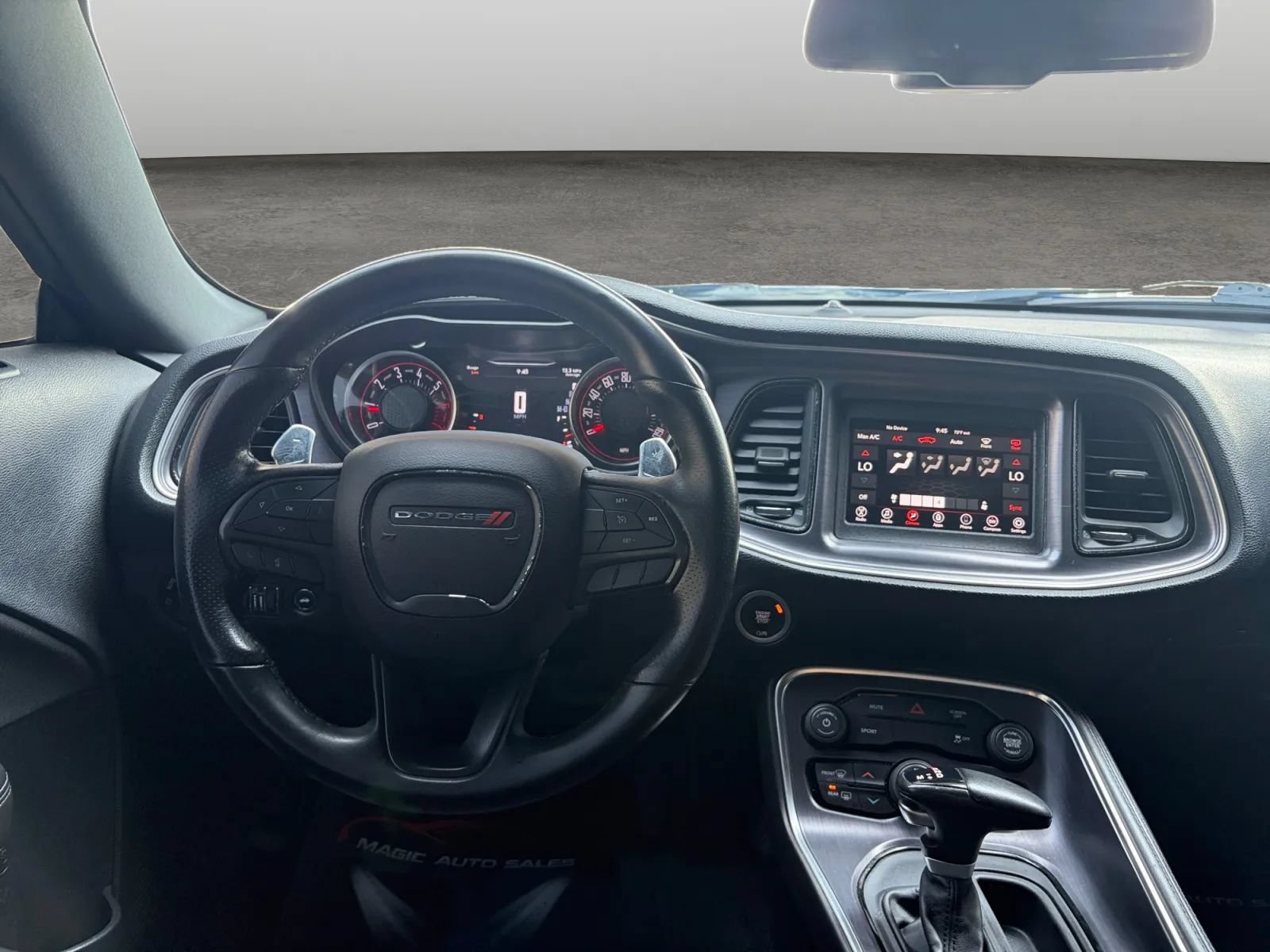 Used 2018 Dodge Challenger R/T RWD image 24