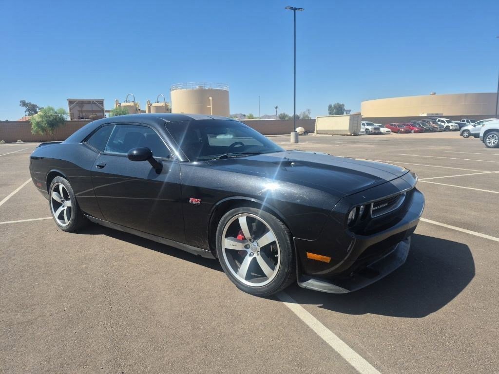 Used 2013 Dodge Challenger SRT8 w/ Harman Kardon Audio Group RWD image 3