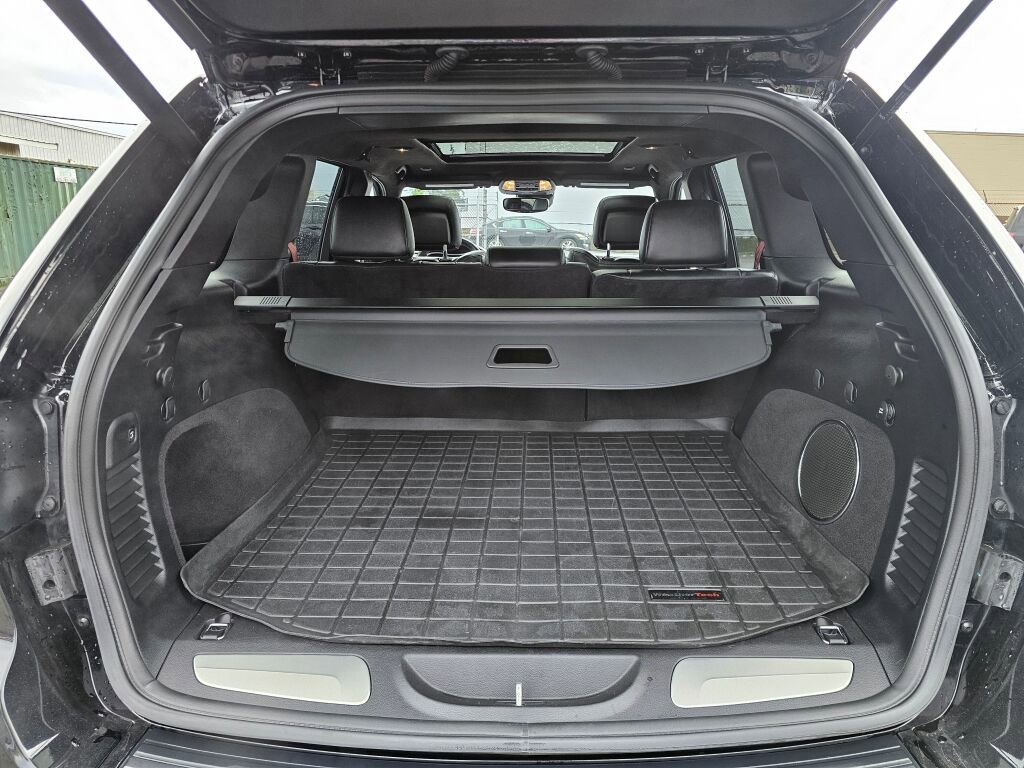 Used 2020 Jeep Grand Cherokee SRT image 13