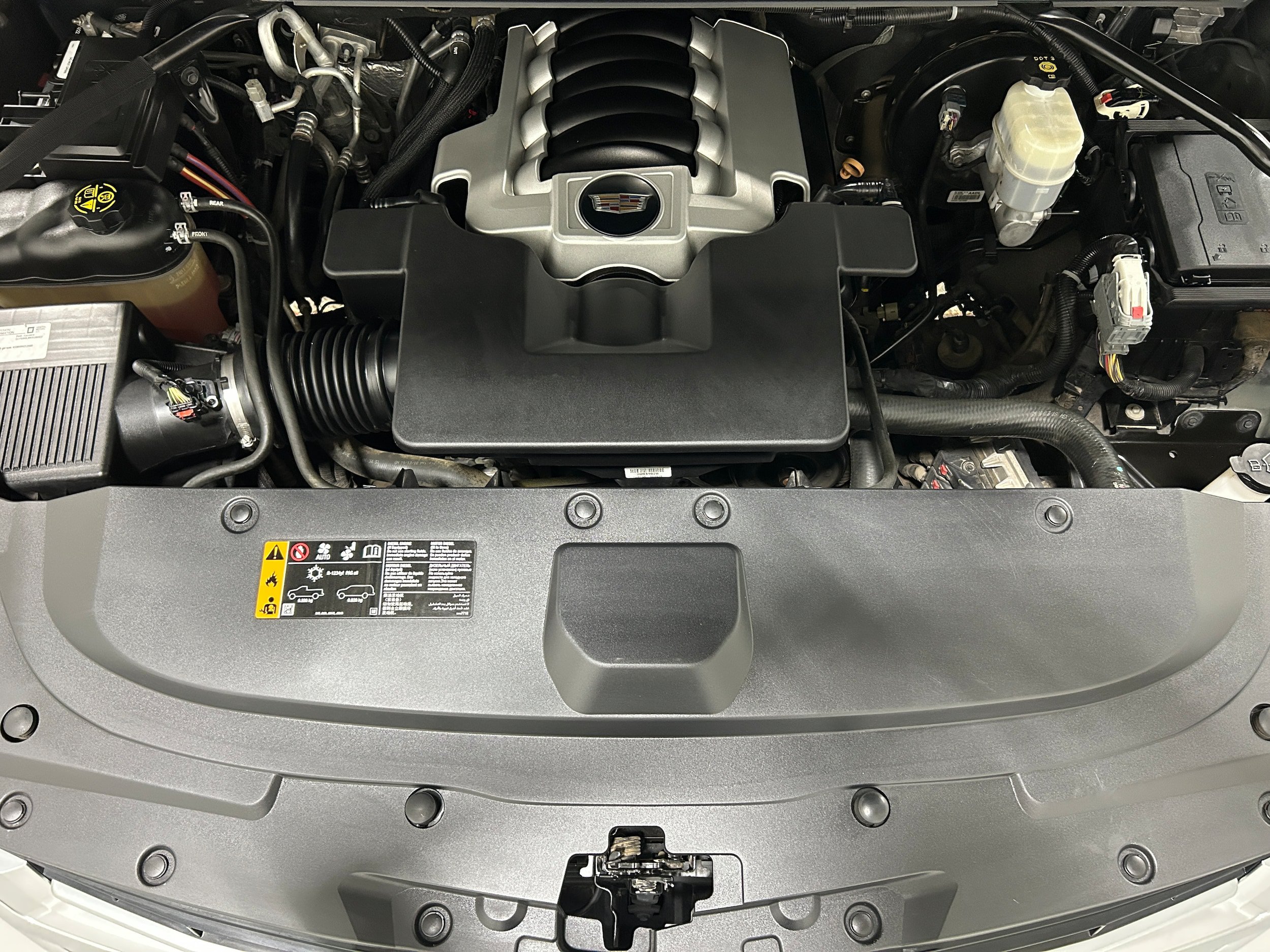 Used 2019 Cadillac Escalade ESV Platinum AWD/4WD image 21