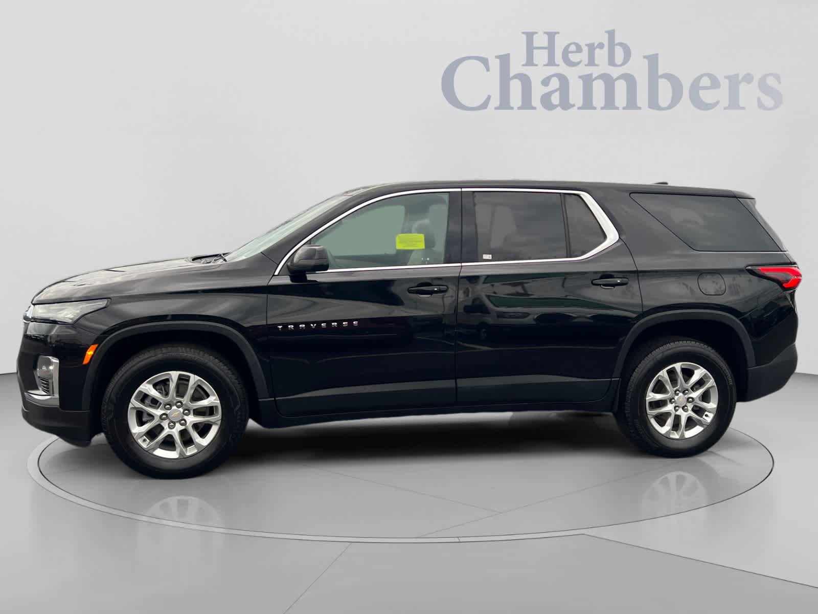 Used 2023 Chevrolet Traverse LS AWD/4WD image 5