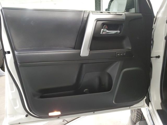 Used 2023 Toyota 4Runner Limited image 13