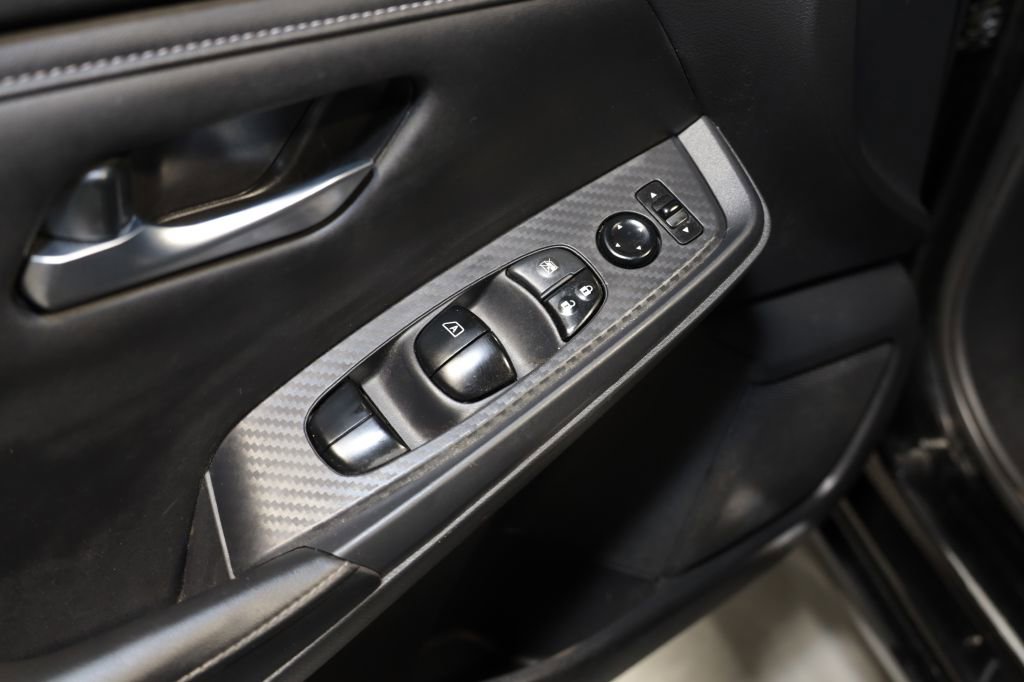 Used 2020 Nissan Sentra S image 11