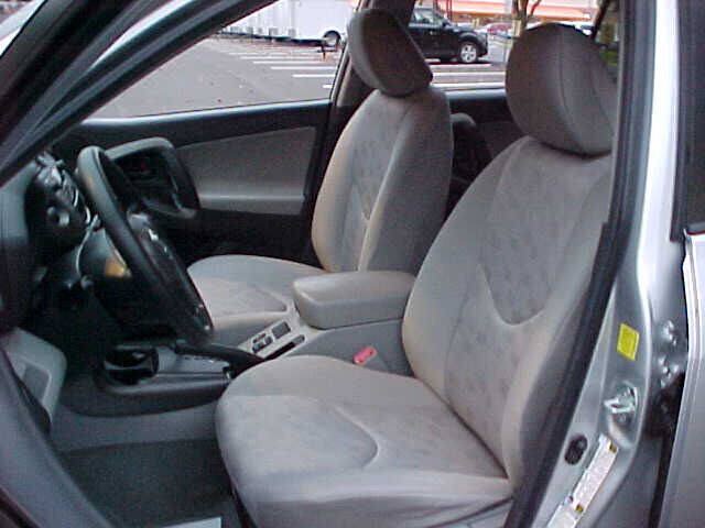 Used 2011 Toyota RAV4 4WD w/ Preferred Premium Pkg image 13
