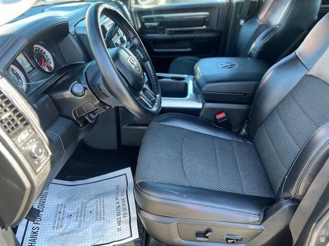 Used 2018 RAM 2500 Big Horn w/ Sport Appearance Group image 9