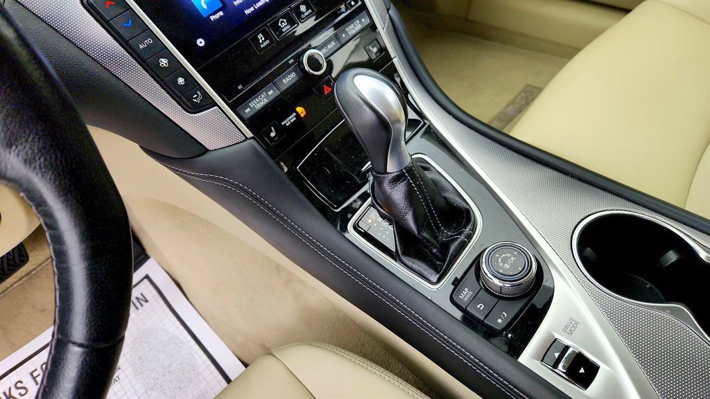 Used 2016 INFINITI Q50 Premium w/ 2.0T Premium Plus Package AWD/4WD image 17