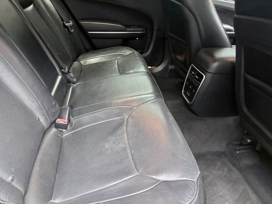 Used 2016 Chrysler 300 C image 13