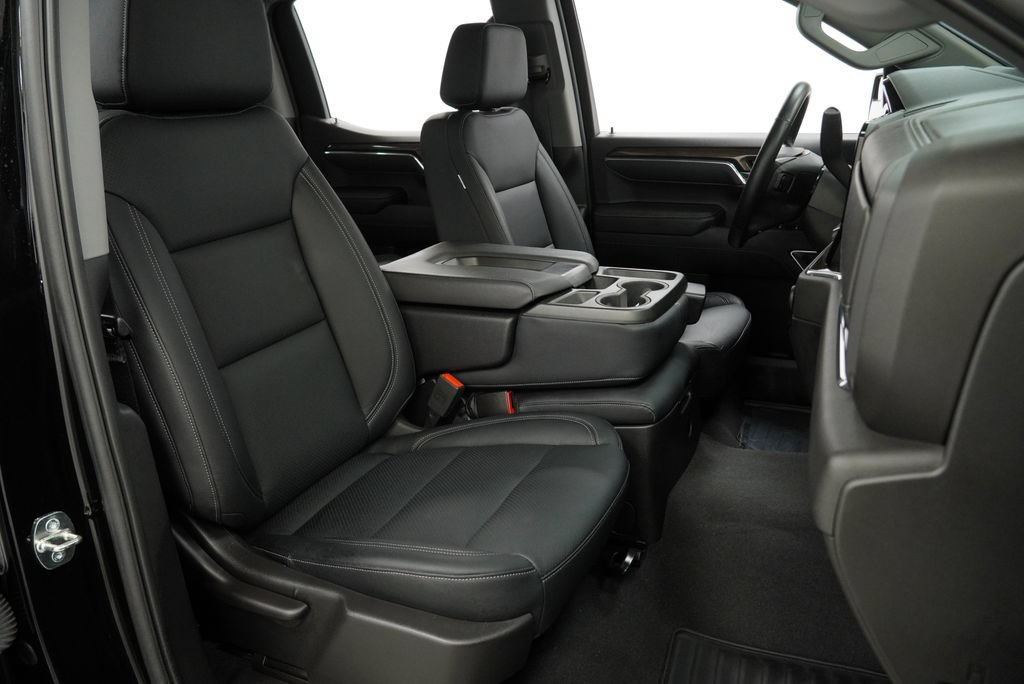 Used 2023 Chevrolet Silverado 1500 LT AWD/4WD image 29