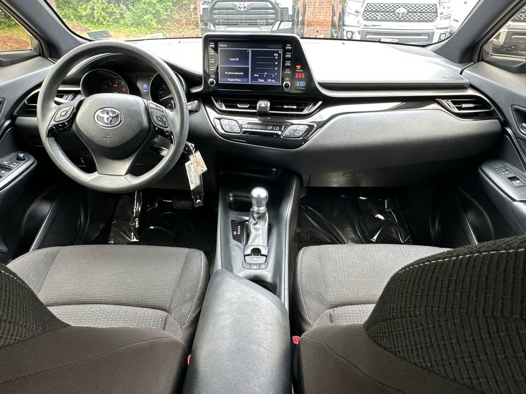 Used 2019 Toyota C-HR LE FWD image 15