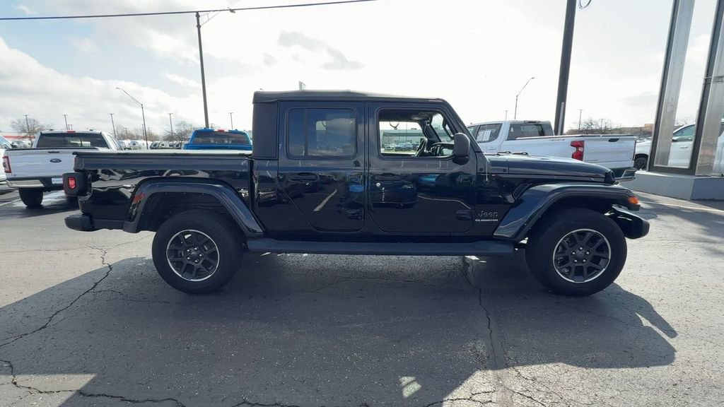 Used 2022 Jeep Gladiator Overland w/ Cold Weather Group image 9