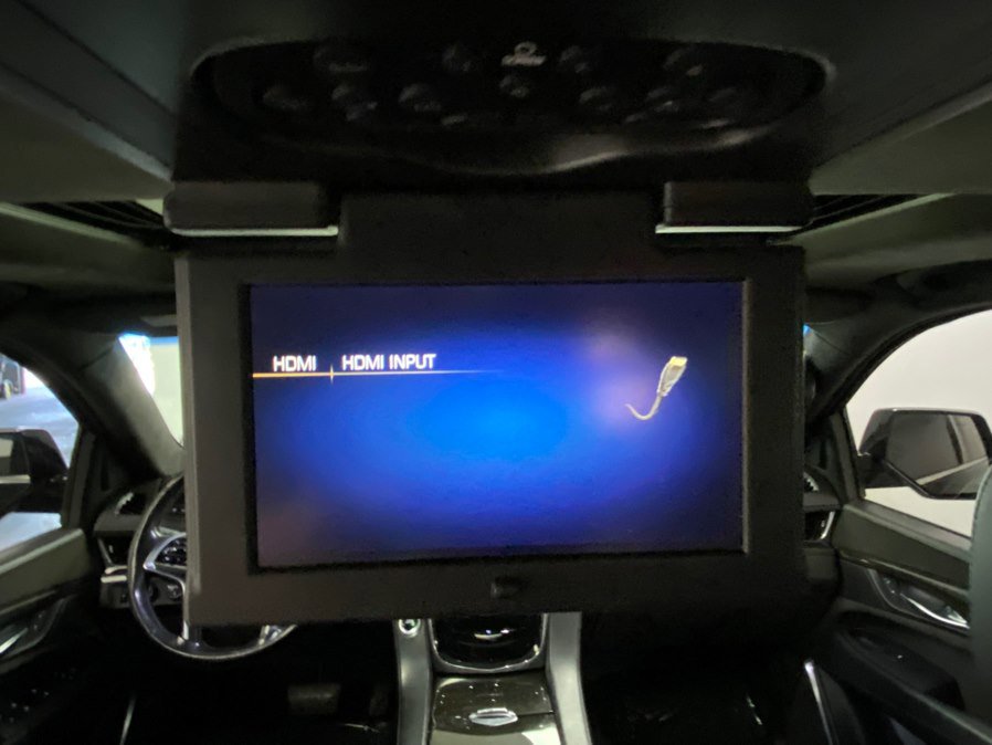 Used 2017 Cadillac Escalade Platinum AWD/4WD image 36