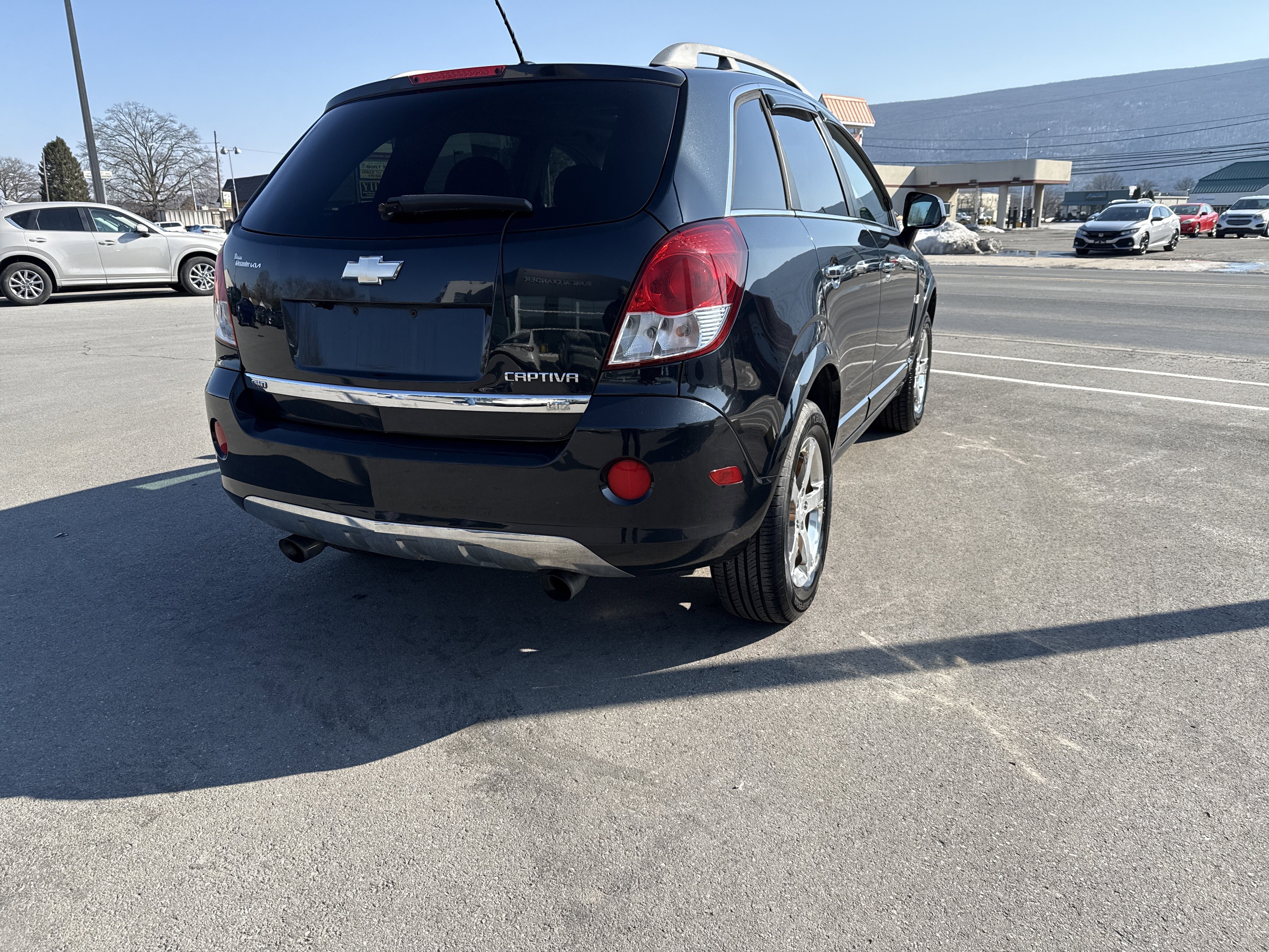 Used 2012 Chevrolet Captiva Sport LTZ image 3