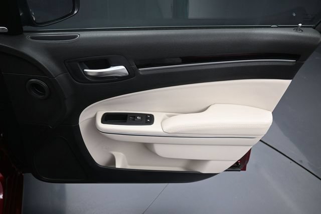 Used 2023 Chrysler 300 Touring L w/ Popular Equipment Group RWD image 35